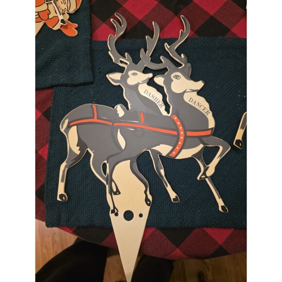 Vintage (1970's) Santa's Sleigh And Reindeer Yard Ornaments Great Shape! - Picture 7 of 11